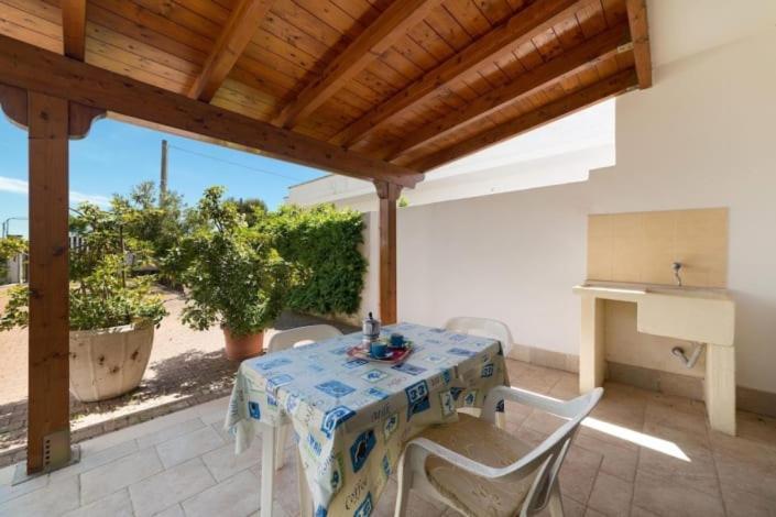 Villa Cucci Mono Luigi Casa Vacanze Torre Lapillo Dış mekan fotoğraf